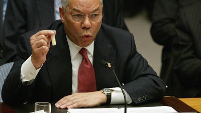 5 febbraio 2003: Colin Powell tiene il suo celebre discorso di fronte al Consiglio di sicurezza Onu, alla vigilia dell'invasione dell'Iraq