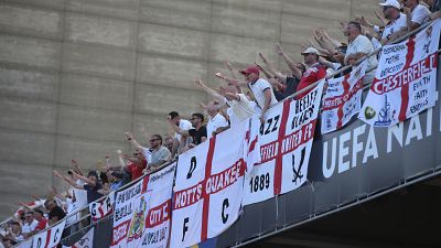 UEFA sanciona seleção e federação de Inglaterra