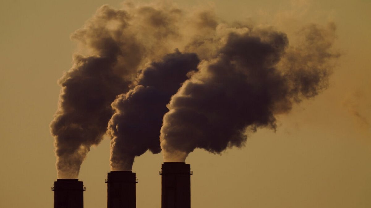 Rapor: Ülkelerin fosil yakıt üretimi Paris Anlaşması hedefleriyle uyumsuz