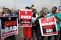 Fiatalok demonstráltak Nigériában a véres tüntetés évfordulóján