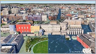 A dublini vár színes épületekkel és kerttel körbevéve, vagy víz alatt, lepusztulva - a Climate Central kettős képe a két különböző forgatókönyv esteén