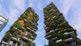 İtalya'nın Milan şehrindeki Bosco Verticale apartmanlarında yaklaşık 21 bin ağaç ve bitki bulunuyor.