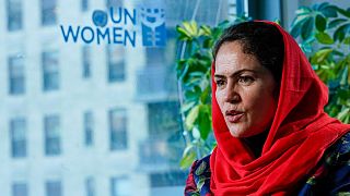 فوزیه کوفی، فعال زن افغان که به سازمان ملل سفر کرده است