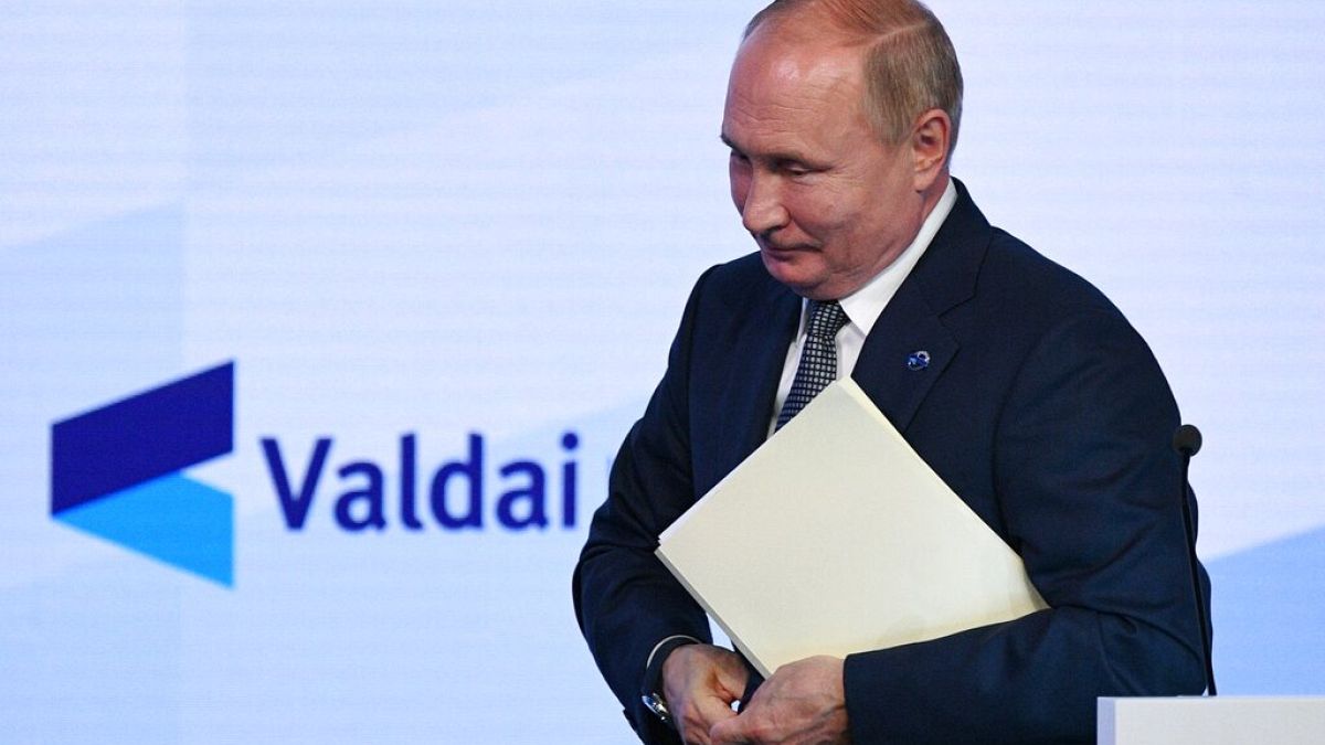 Putin abandona el Foro de Discusión de Valdai tras su intervención 