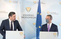 Ο Υπουργός Οικονομικών της Κύπρου Κωνσταντίνος Πετρίδης έχει συνάντηση με τον Υπουργό Οικονομικών της Ελλάδας Χρήστο Σταϊκούρα.