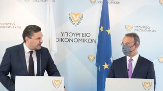 Ο Υπουργός Οικονομικών της Κύπρου Κωνσταντίνος Πετρίδης έχει συνάντηση με τον Υπουργό Οικονομικών της Ελλάδας Χρήστο Σταϊκούρα.