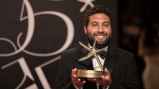 Omar El Zohairy recibe el galardón a la mejor película árabe
