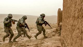 Exercícios militares da Rússia e aliados junto ao Afeganistão 