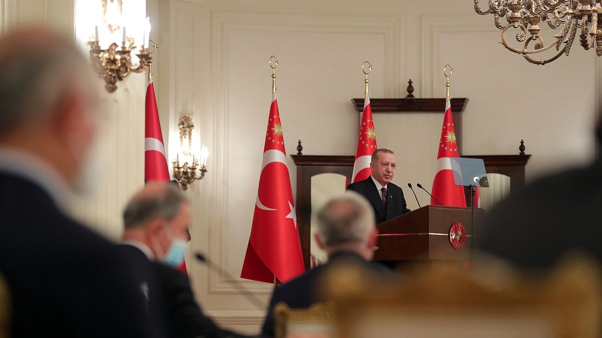 Erdoğan, Ocak 2021 tarihinde Avrupa Birliği büyükelçileri ile bir araya gelmişti