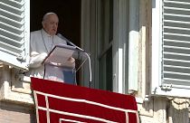 Papa apela a solução "duradoura" para os migrantes
