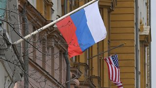 Москва возмущена отказом выдавать американские визы в России после требования российского правительства сократить дипмиссию США