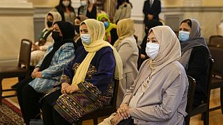 Γυναίκες από το Αφγανιστάν στην Ελλάδα σε συνάντηση στο Προεδρικό Μέγαρο