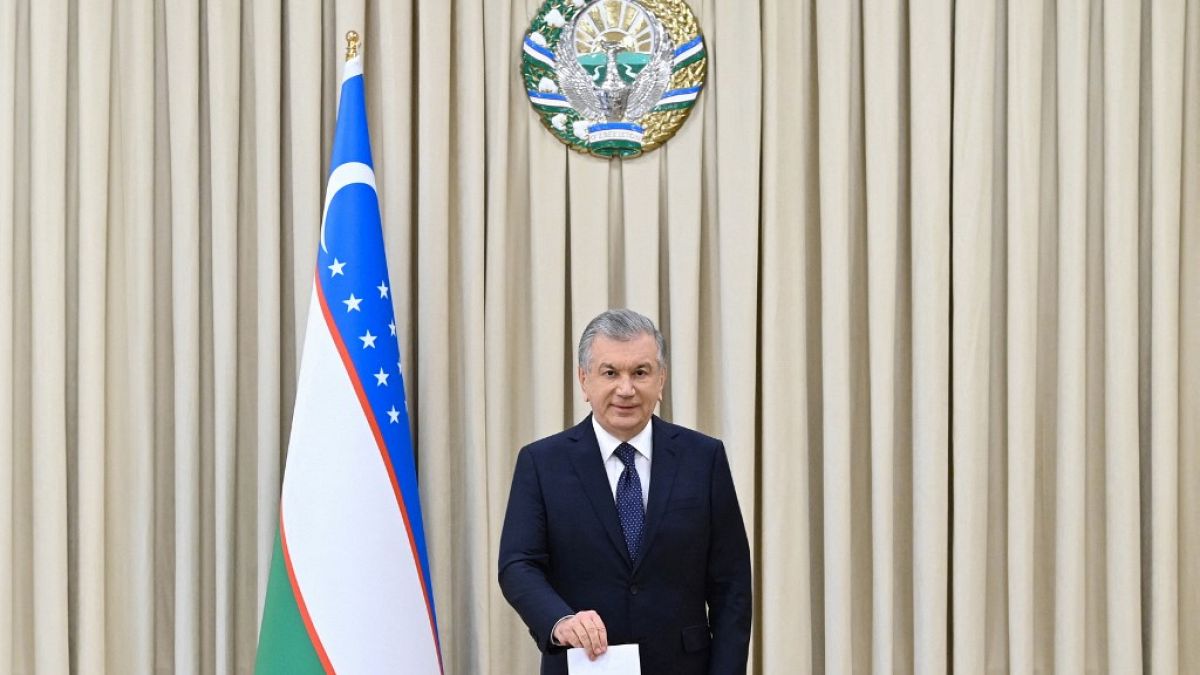 Le président sortant Chavkat Mirzioïev a été réélu à la tête de l'Ouzbekistan, ce lundi