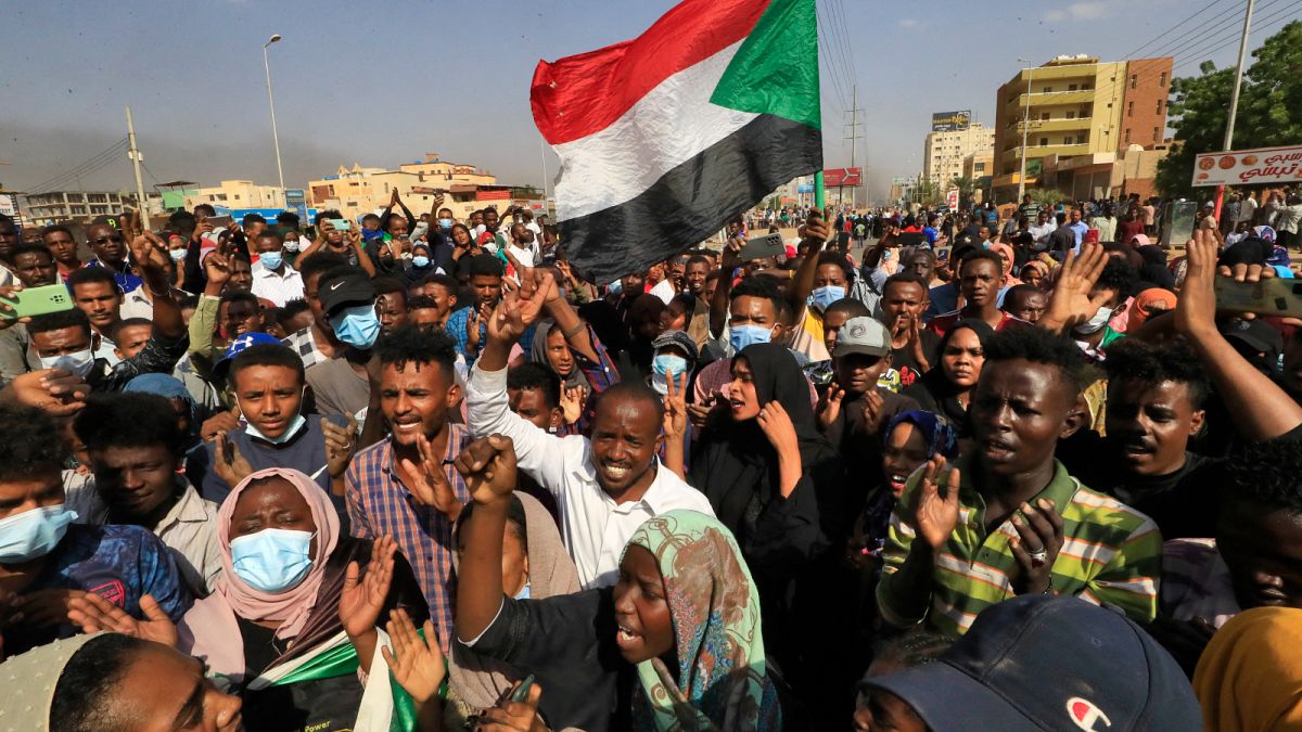 مظاهرات منددة بالانقلاب العسكري في السودان 