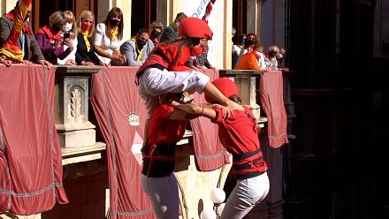 First 'human towers' in Barcelona since the pandemic