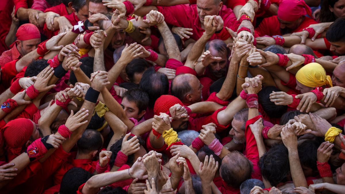 تصاویری از بارسلون اسپانیا؛ اولین جشنواره «برج انسانی» بعد از همه گیری کرونا