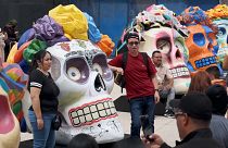 شاهد: مكسيكو سيتي تستعد لتنظيم استعراض يوم الموتى