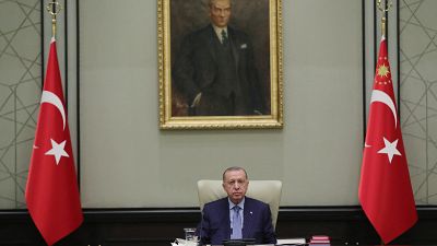 Presidente turco desiste de expulsar embaixadores de dez países