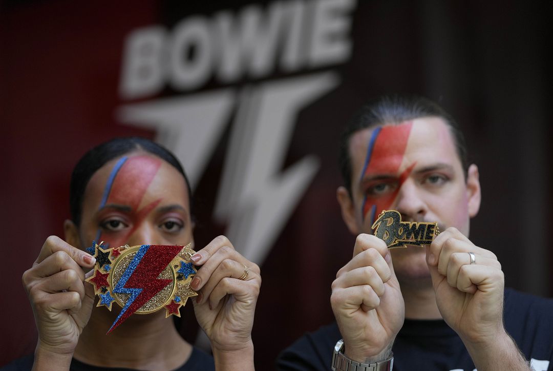 David Bowie's estate sells rights to his entire music catalogue for €