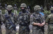 Il confine della discordia. Feriti due soldati polacchi negli scontri con migranti dalla Bielorussia