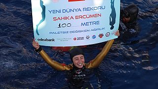 Serbest dalış dünya rekortmeni Şahika Ercümen