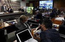 Brezilya'da Devlet Başkanı Bolsonaro'nun 9 suçla itham edildiği rapor parlamentoda onaylandı