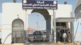 Khartoum : l'aéroport toujours fermé malgré l'annonce de réouverture