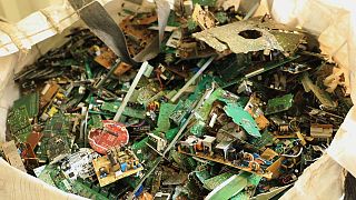 Kenya : un centre recycle entièrement les déchets électroniques