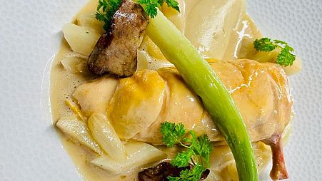 Bresse poulet cooked in vinegar