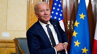 Joe Biden Franciaország vatikáni nagykövetségén, a római Bonaparte villában