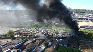 Afrique du Sud : incendie meurtrier près d'une raffinerie à Durban