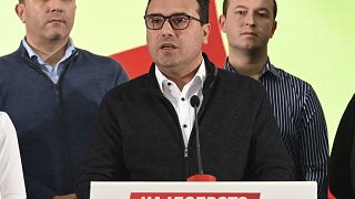 Премьер Северной Македонии уходит в отставку 