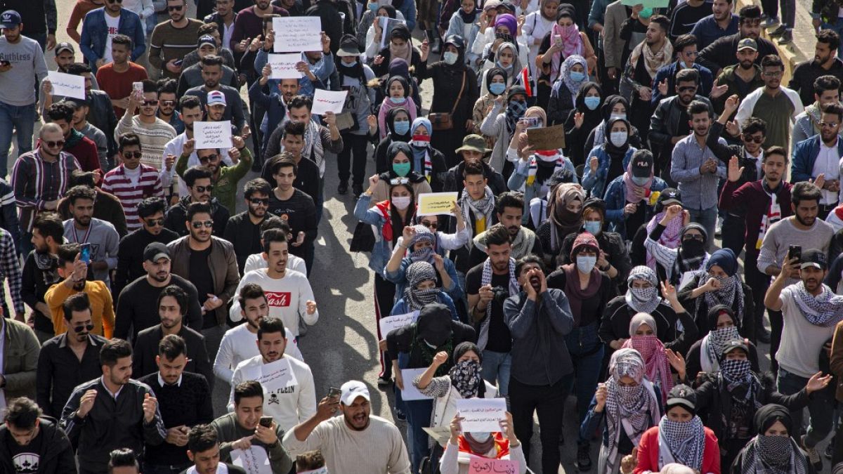  مسيرة احتجاجية مناهضة للحكومة في مدينة البصرة، في 6 فبراير 2020 