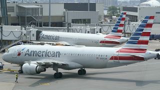 American Airlines reincorpora personal en plena ola de cancelaciones