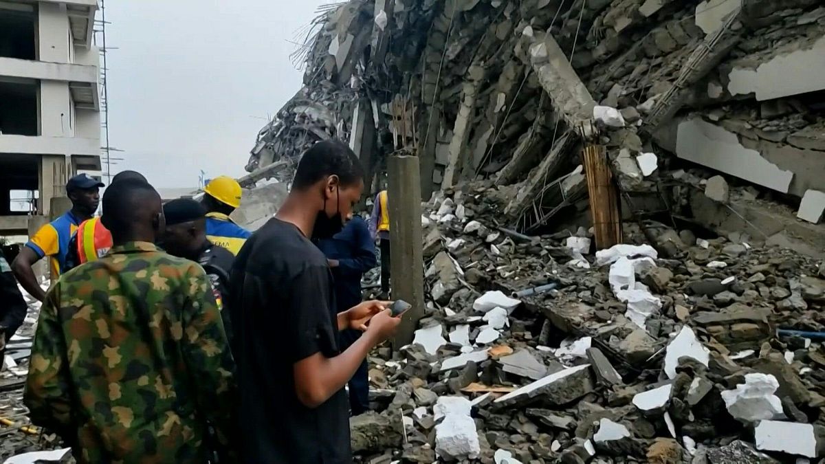 انهيار مبنى في نيجيريا