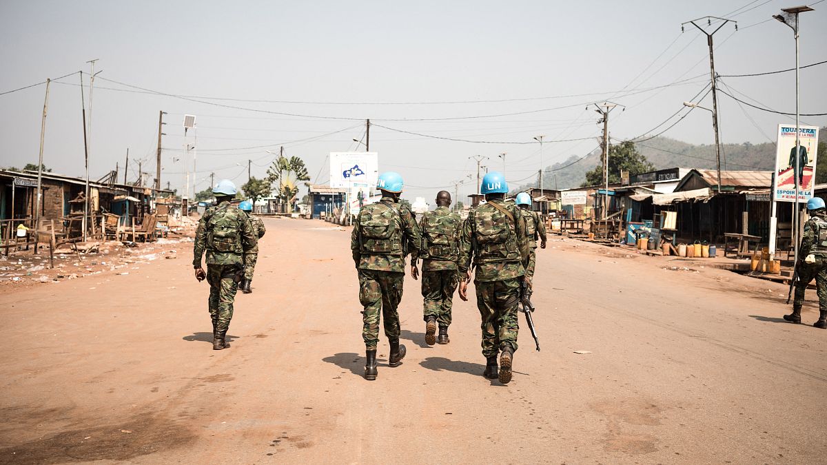 جنود بعثة الأمم المتحدة المتكاملة المتعددة الأبعاد لتحقيق الاستقرار في جمهورية أفريقيا الوسطى (مينوسكا)