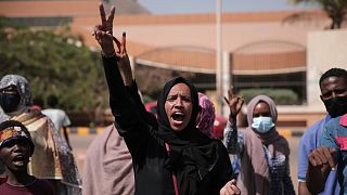 متظاهرة مناهضة للانقلاب في السودان
