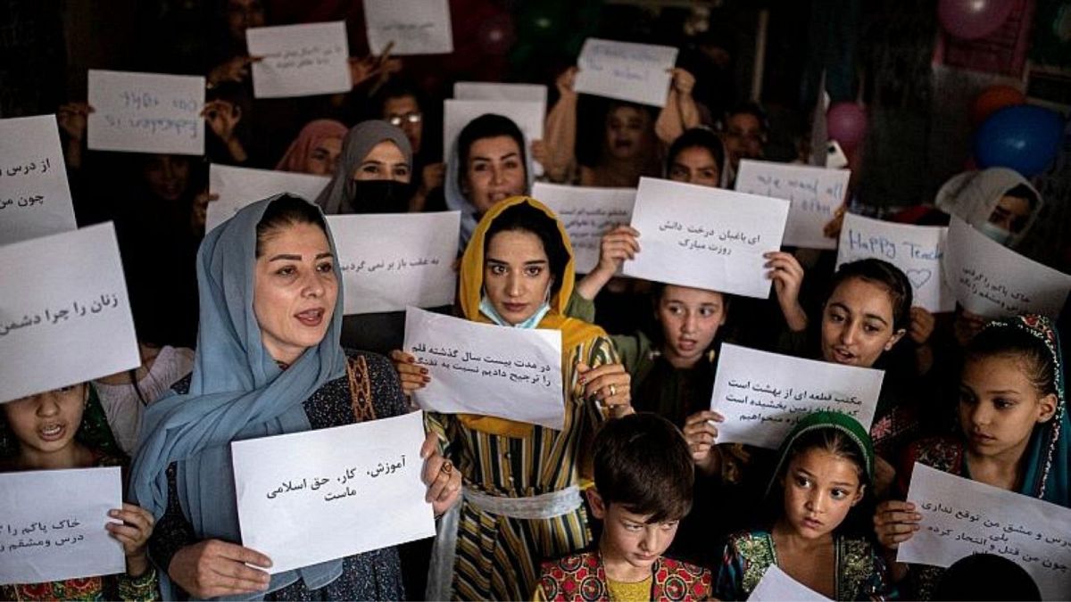 از زمان قدرت گیری طالبان تحصیل برای زنان محدود شده است