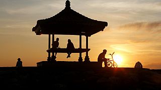 Bali ist vor allem bei jungen Europäern ein beliebtes Reiseziel - zumindest war es das vor der Pandemie. Jetzt hofft man auf der Insel auf die Rückkehr derBesucher.