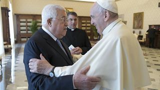 الرئيس الفلسطيني يلتقي البابا فرنسيس في الفاتيكان