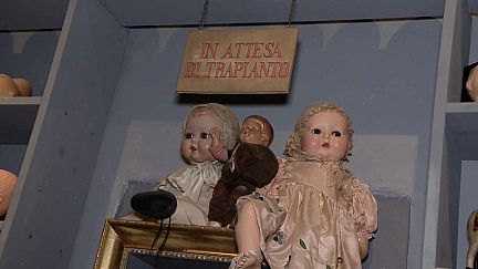 Ausstellung für Alte Auropäische Puppen 本 Ausstellung für Alte Auropäische Puppen