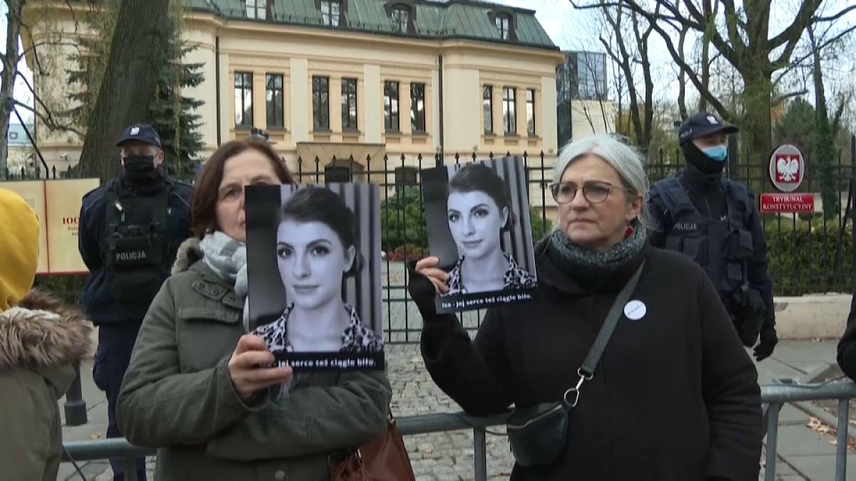 Protesters in Poland claim a pregnant woman died due to new abortion law
