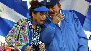 Daniel Ortega y su esposa Rosario Murillo en un mitin en 2018 en Managua. Nicaragua