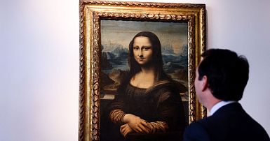 Sold: World's best known Da Vinci replica goes for €210,000 in Paris  auction