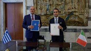 Οι ΥΠΕΞ Ν. Δένδιας & L. Di Maio ανταλλάσσουν τα όργανα επικύρωσης της Συμφωνίας για Οριοθέτηση των αντιστοίχων θαλασσίων ζωνών