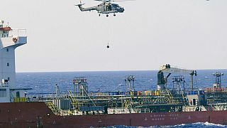 Δυνάμεις της ΕΕ πραγματοποιούν έρευνα σε εμπορικό πλοίο κοντά στη Λιβύη- φώτο αρχείου
