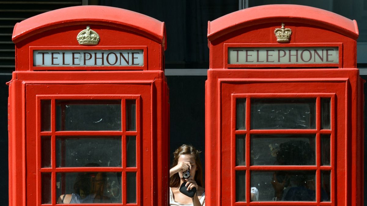Reino Unido salva as típicas cabinas telefónicas vermelhas
