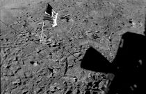 Ay'a ilk astronotlu iniş