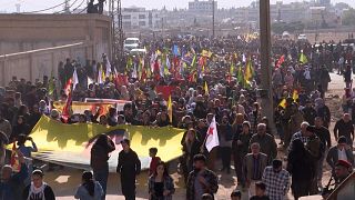آلاف الأكراد يخرجون في احتجاجات ضد تركيا بعد هجوم قتل ثلاثة أشخاص