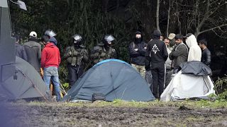 Belarus-Polonya sınırında çadır kuran göçmenler